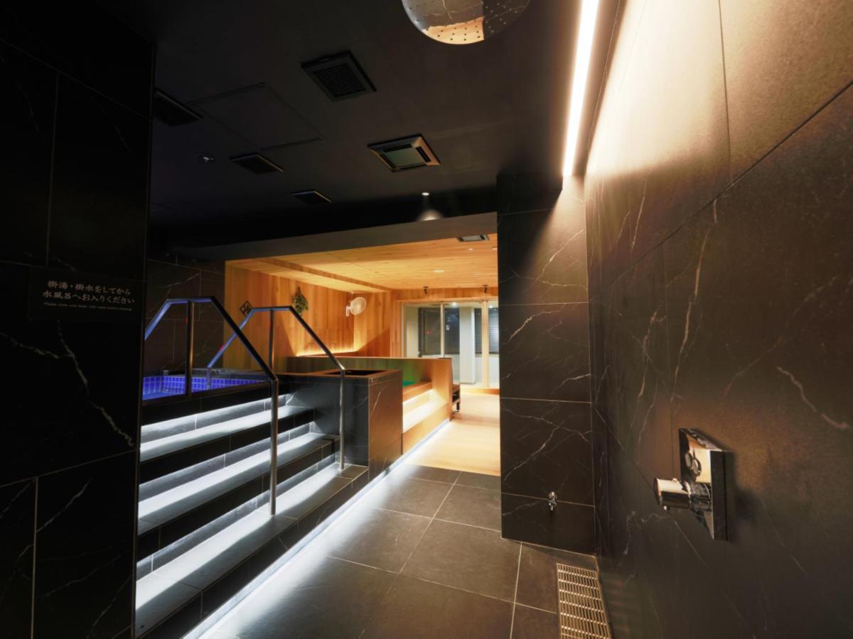 Rembrandt Cabin & Spa Shimbashi - Caters To Men โตเกียว ภายนอก รูปภาพ